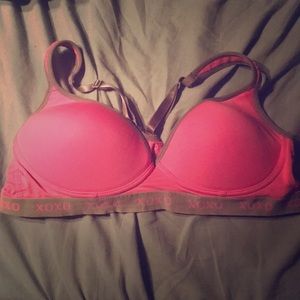 XOXO sports bra